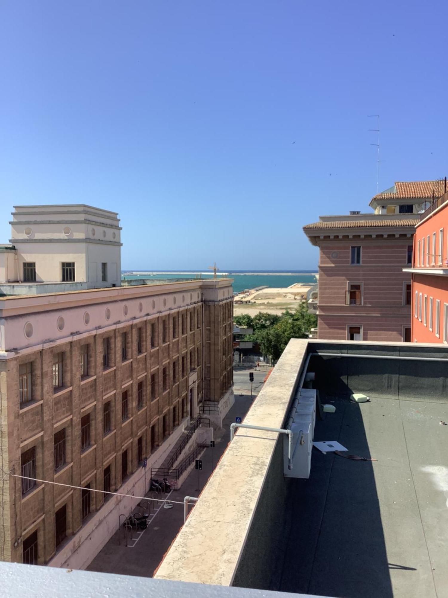 Apartamento The Nest Of Envy Bari Exterior foto